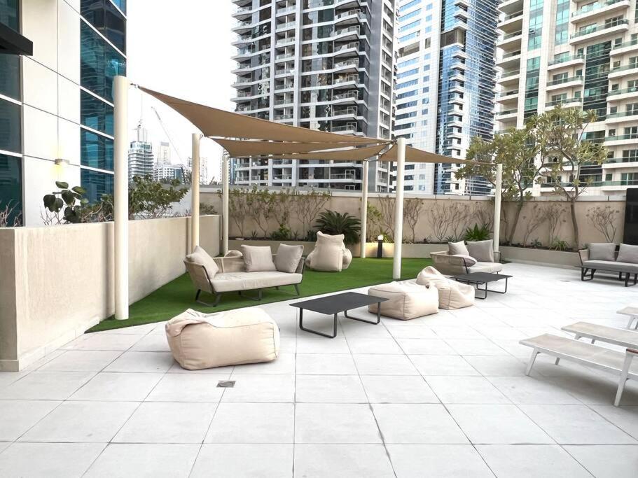 Апартаменти 1 Bedroom Flat, Luxury Amenities, Near Jbr & Club With Free Parking In Jbr Дубай