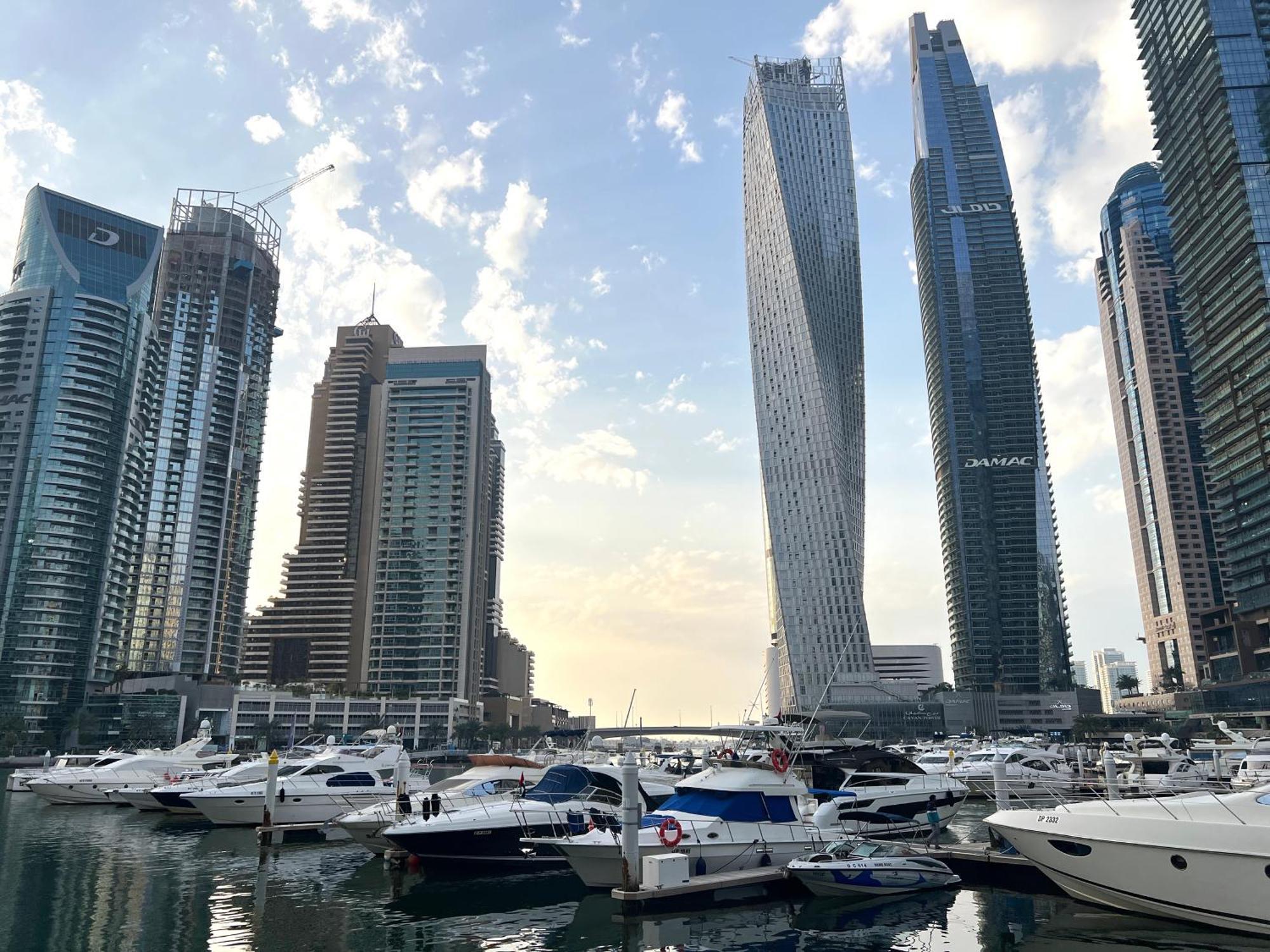 1 Bedroom Flat, Luxury Amenities, Near Jbr & Club With Free Parking In Jbr * دبي